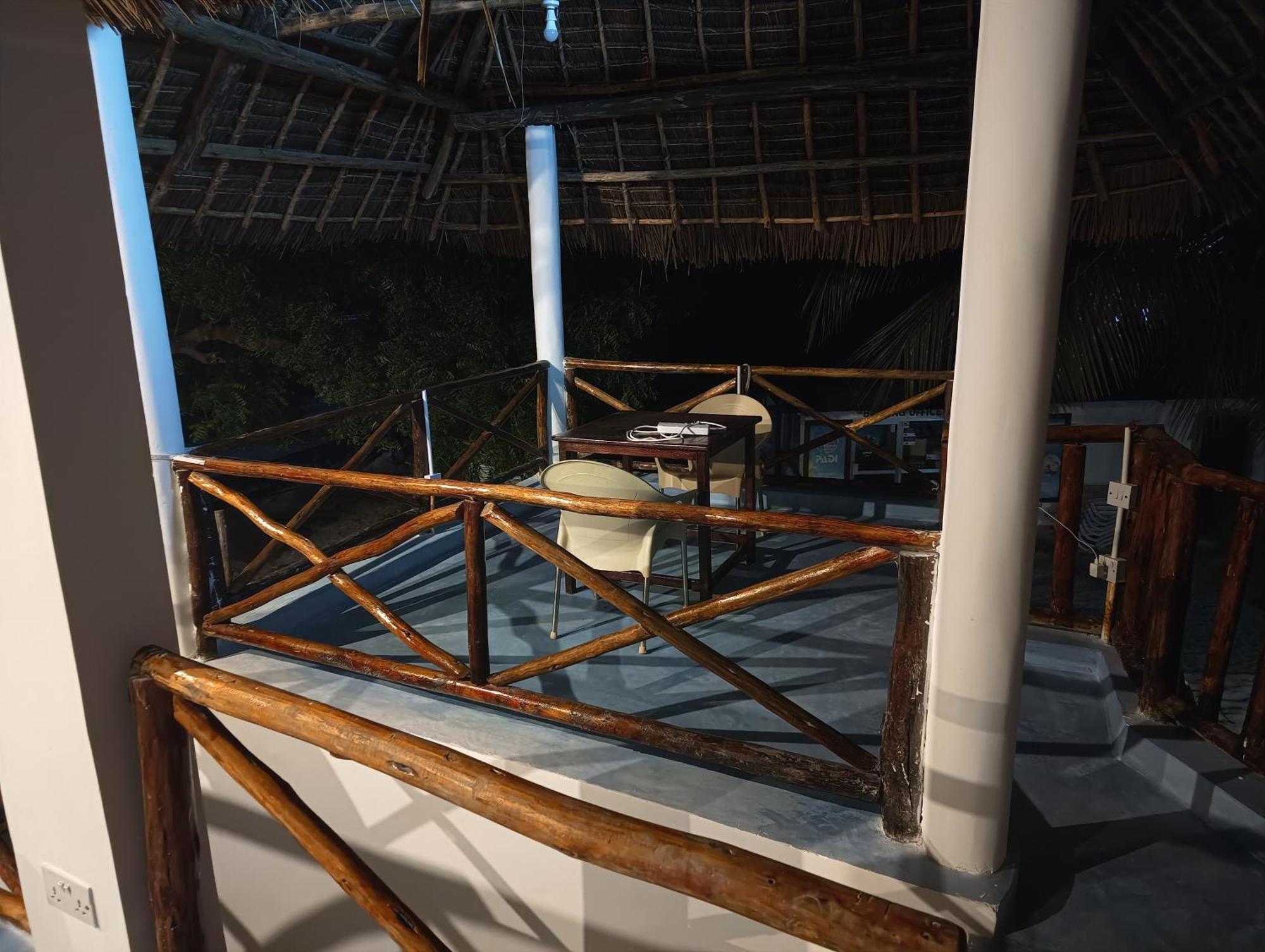 Zanzi Beach Hotel Nungwi Bagian luar foto