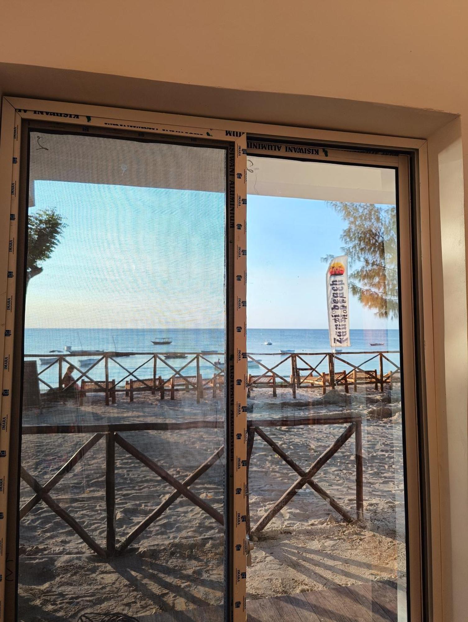 Zanzi Beach Hotel Nungwi Bagian luar foto