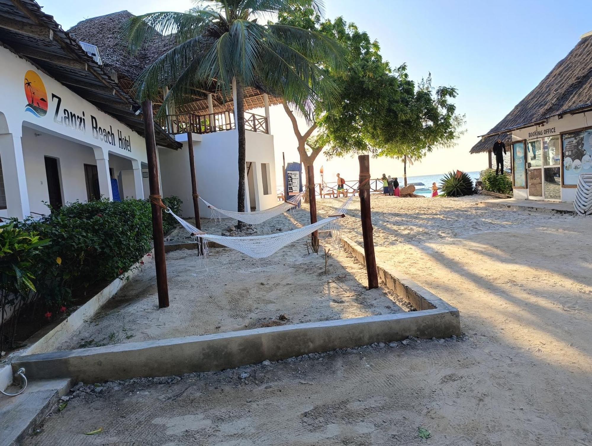 Zanzi Beach Hotel Nungwi Bagian luar foto